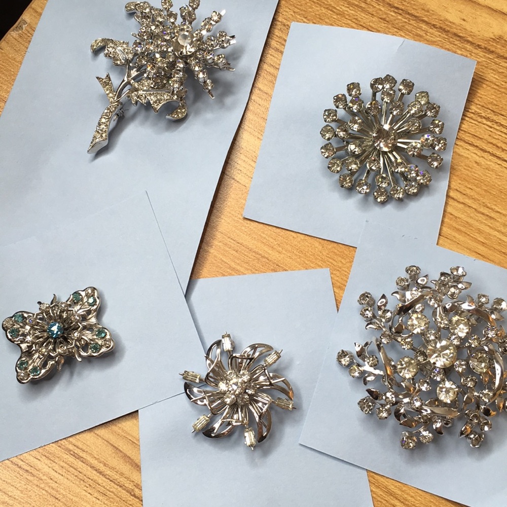 Vintage 1960s BUNDLE of Brooches